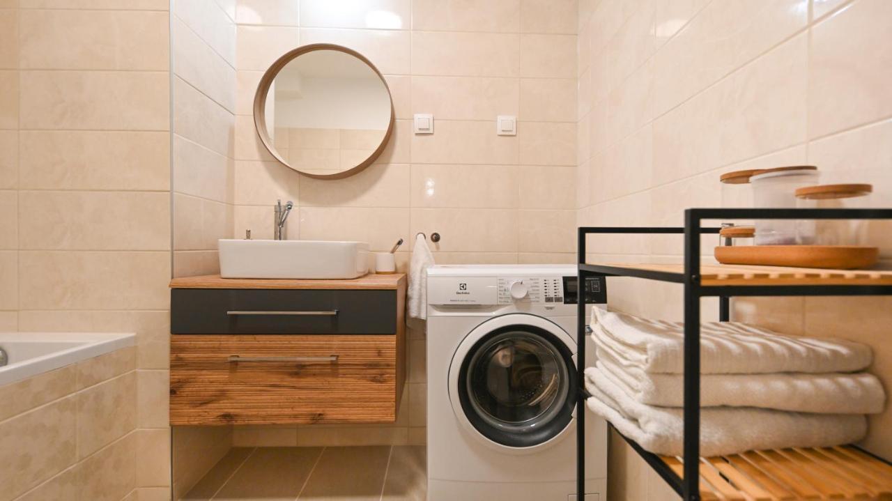 West Park Residence Apartment Budapest Extérieur photo